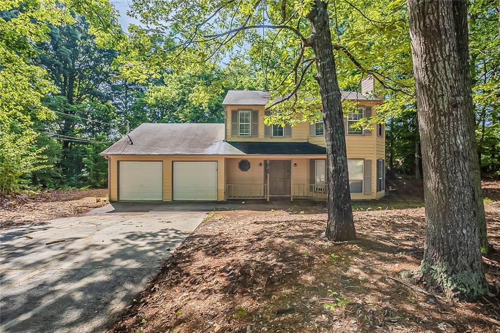5786 Longbow Dr., Stone Mountain, GA 30087