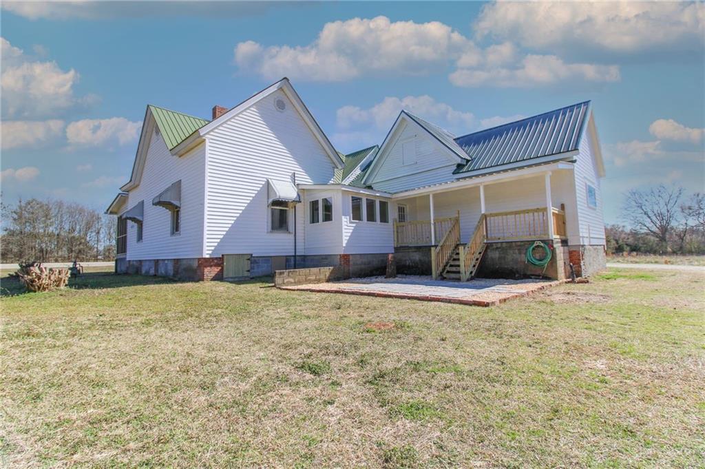 1782 Union Point Rd., Stephens, GA 30667