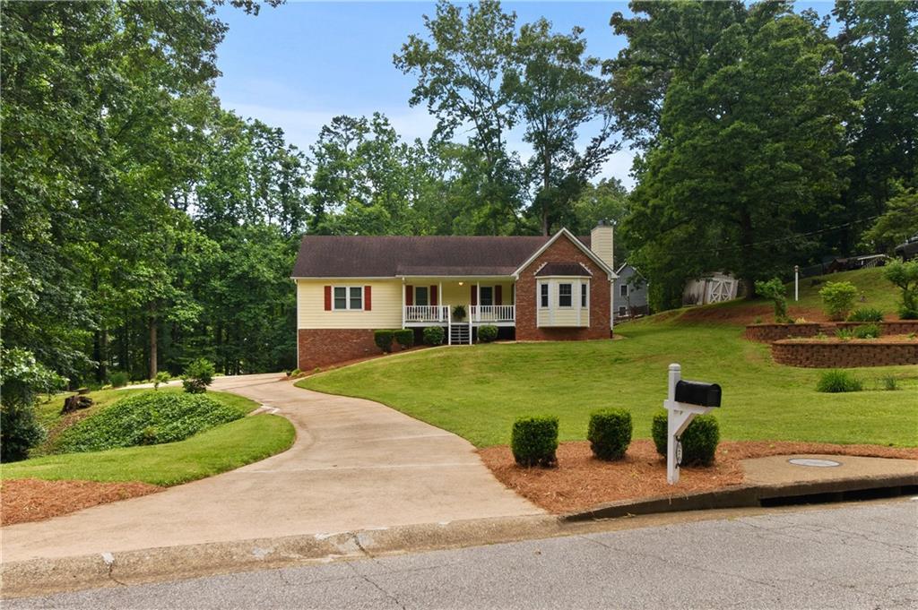 670 Dena Dr., Canton, GA 30114