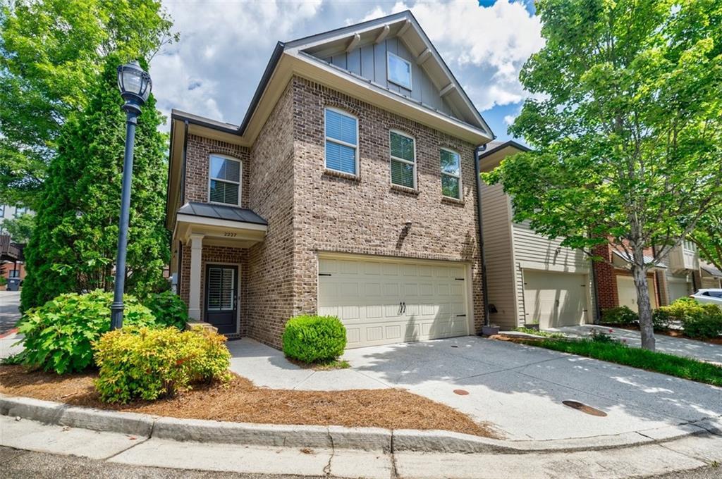 2227 W Village Ln., Smyrna, GA 30080