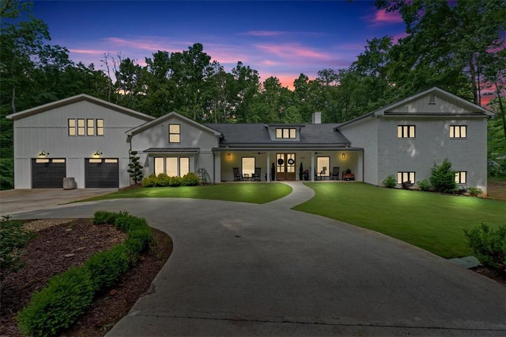 1421 Hendon Rd., Woodstock, GA 30188