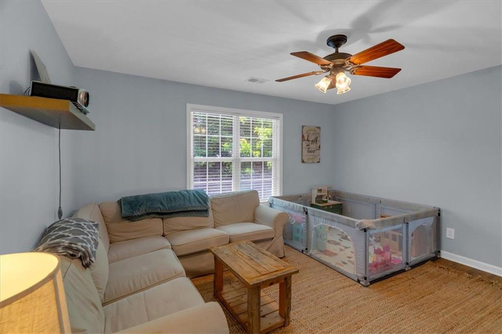 141 Weatherstone Dr., Woodstock, GA 30188