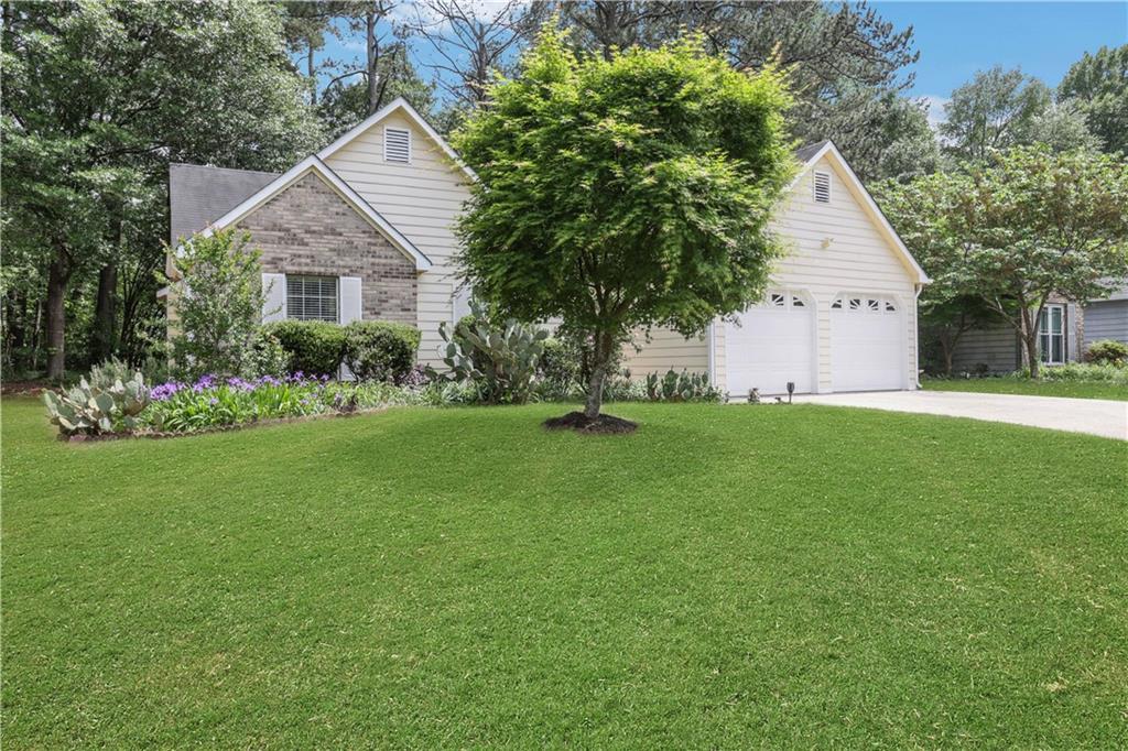 3001 Garland Dr., Marietta, GA 30008