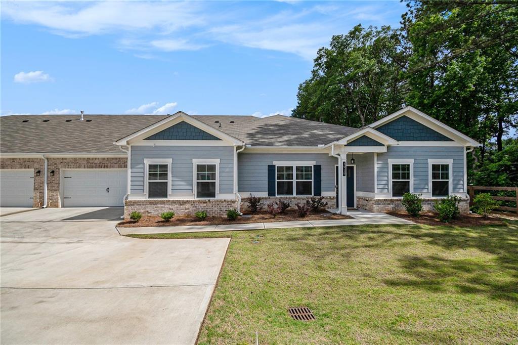 3919 Shelleydale Dr., Powder Springs, GA 30127