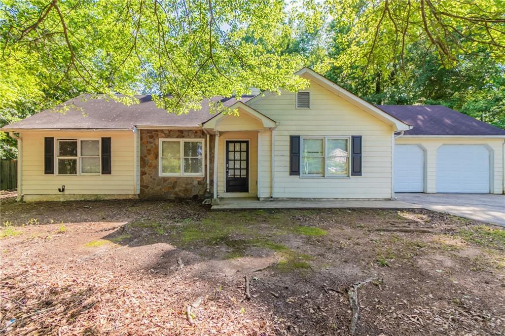 22 Welcome Wood Dr., Newnan, GA 30263