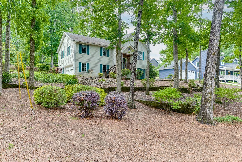 9015 Four Mile Creek Rd., Gainesville, GA 30506