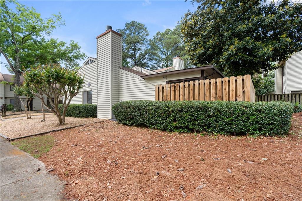 1104 Country Ct., Lawrenceville, GA 30044