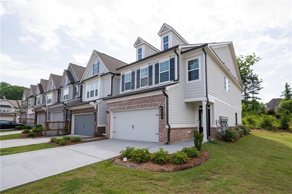 668 Isom Walk, Suwanee, GA 30024