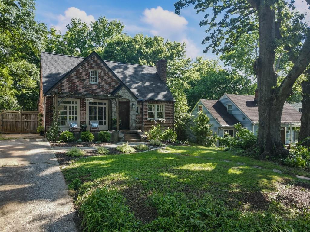 978 Eden Ave., Atlanta, GA 30316