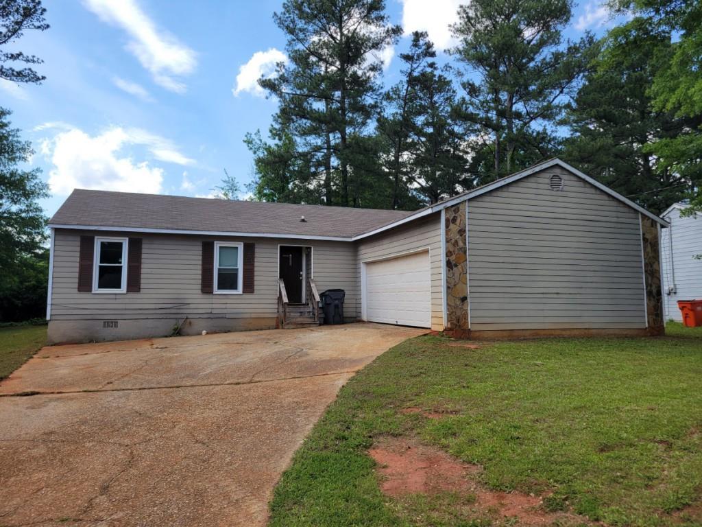 1094 Reynolds Ct., Morrow, GA 30260