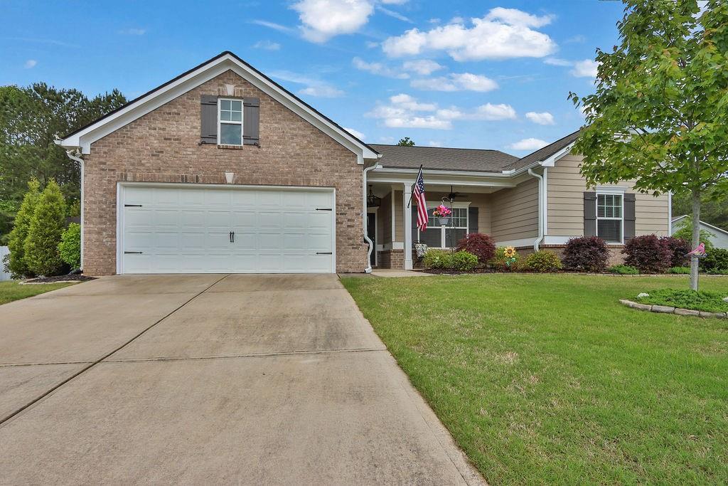 174 Crown Pointe Dr., Dawsonville, GA 30534
