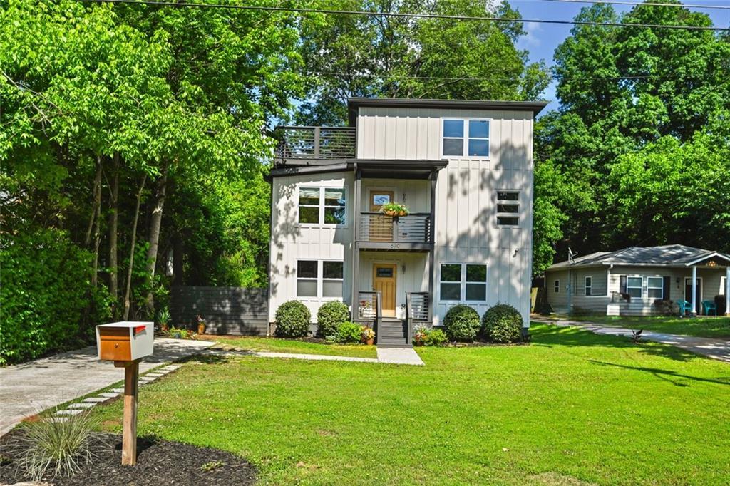 670 Parker Ave., Decatur, GA 30032