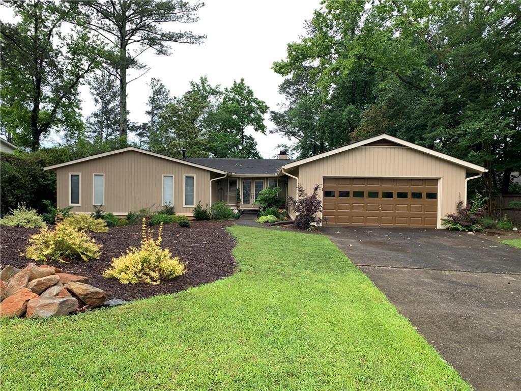 4040 Summit Dr., Marietta, GA 30068