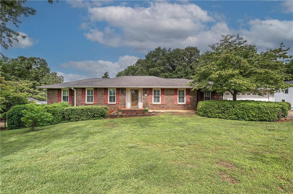 121 Arrowhead Dr., Cartersville, GA 30120