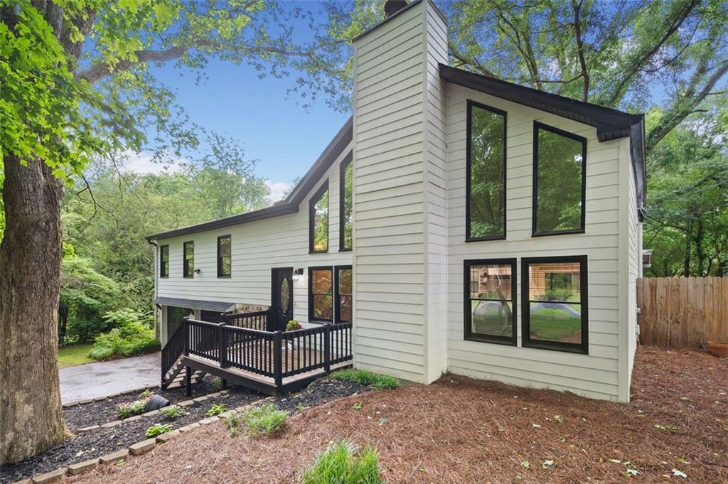 104 River Creek Dr., Woodstock, GA 30188