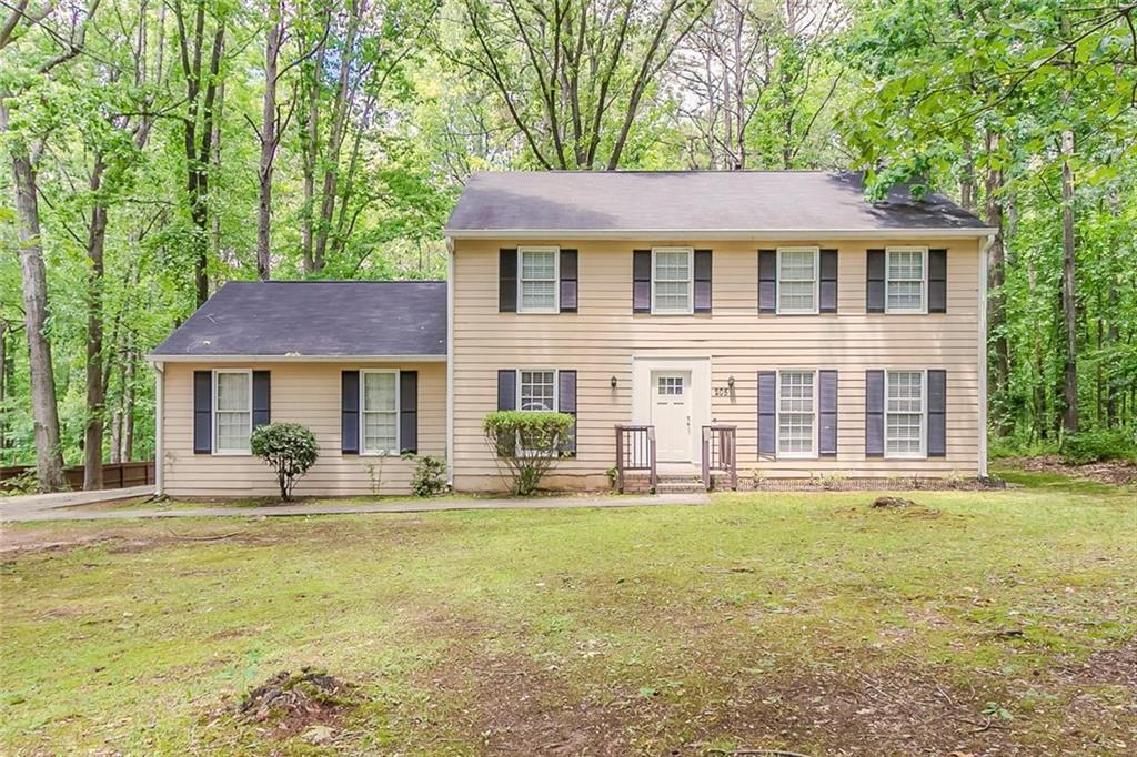 205 N Fayette Dr., Fayetteville, GA 30214