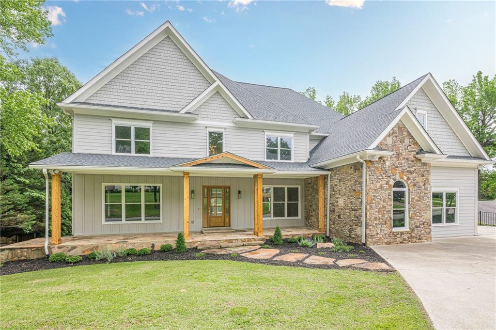 2555 Chattahoochee Ln., Cumming, GA 30041