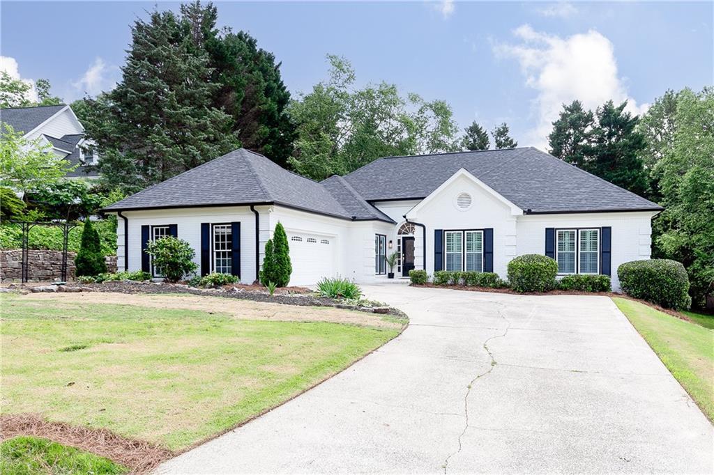 823 Laurel Crest Ct., Marietta, GA 30064