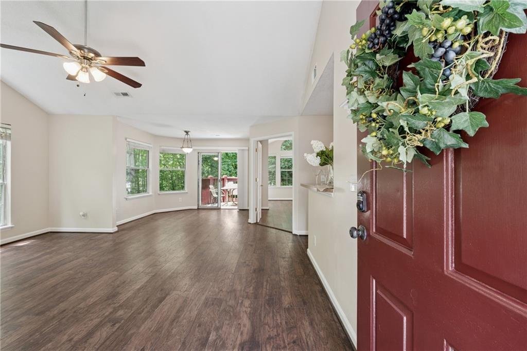 909 Wentworth Ct., Alpharetta, GA 30022
