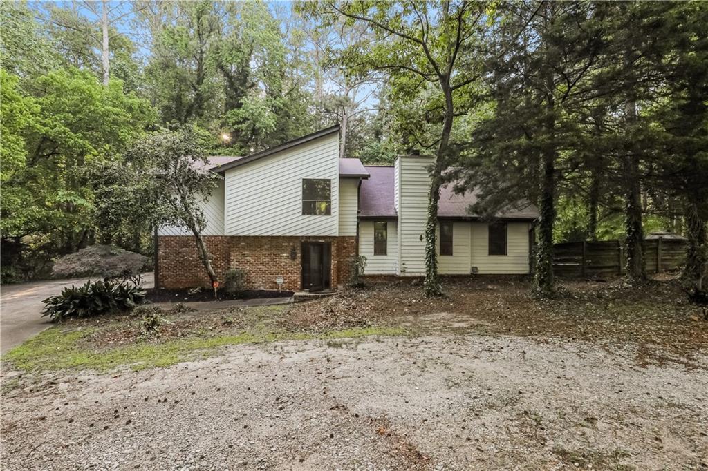 600 Ponderosa Ct., Fayetteville, GA 30214