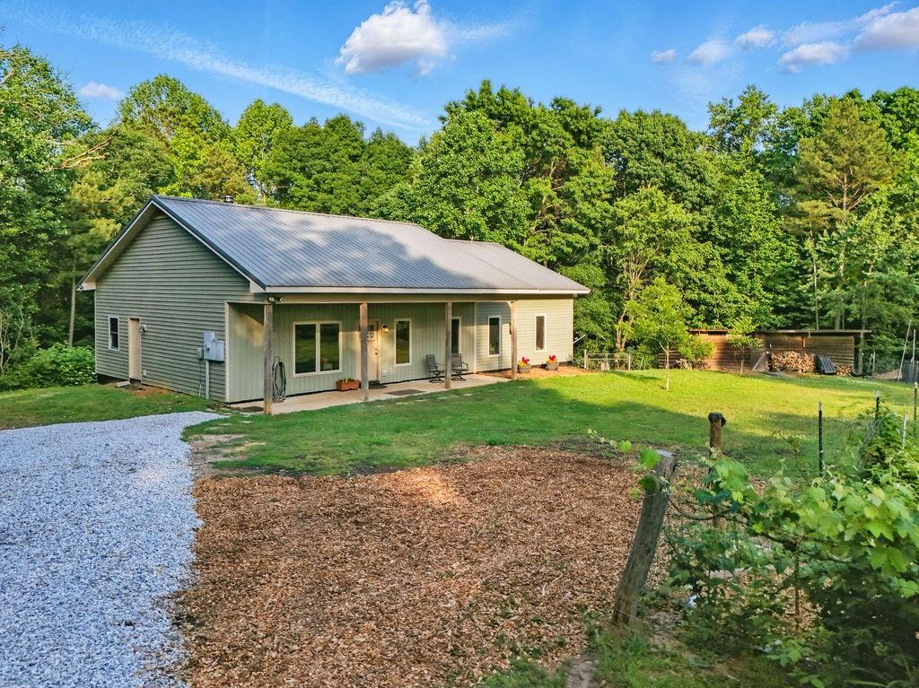 5395 Buffington Rd., Gillsville, GA 30543
