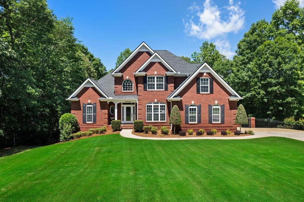 7251 Bluewater Ln., Douglasville, GA 30135