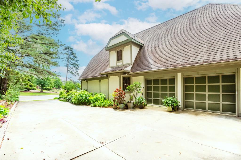 529 Arnold Rd., Lawrenceville, GA 30044