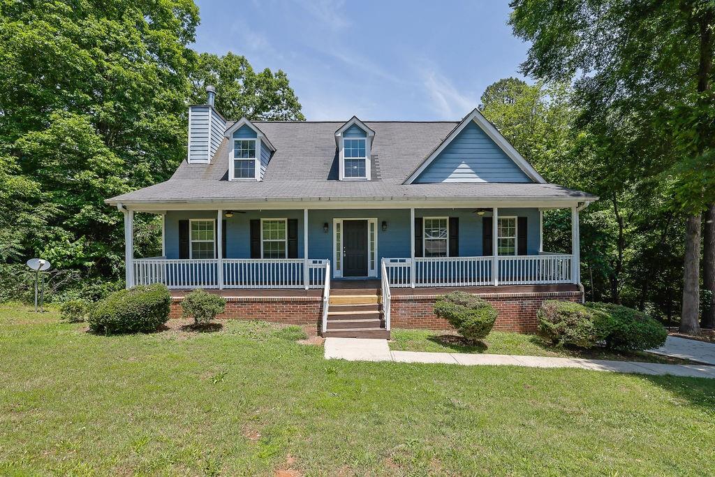 4002 Laurel Bend Dr., Snellville, GA 30039