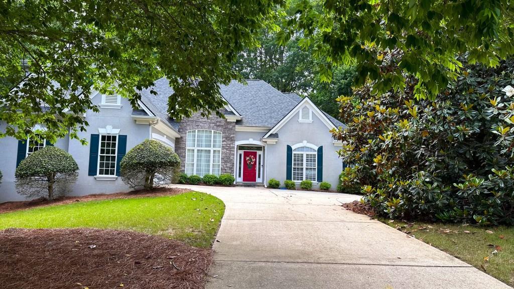 6126 Foxmoor Ct., Gainesville, GA 30506