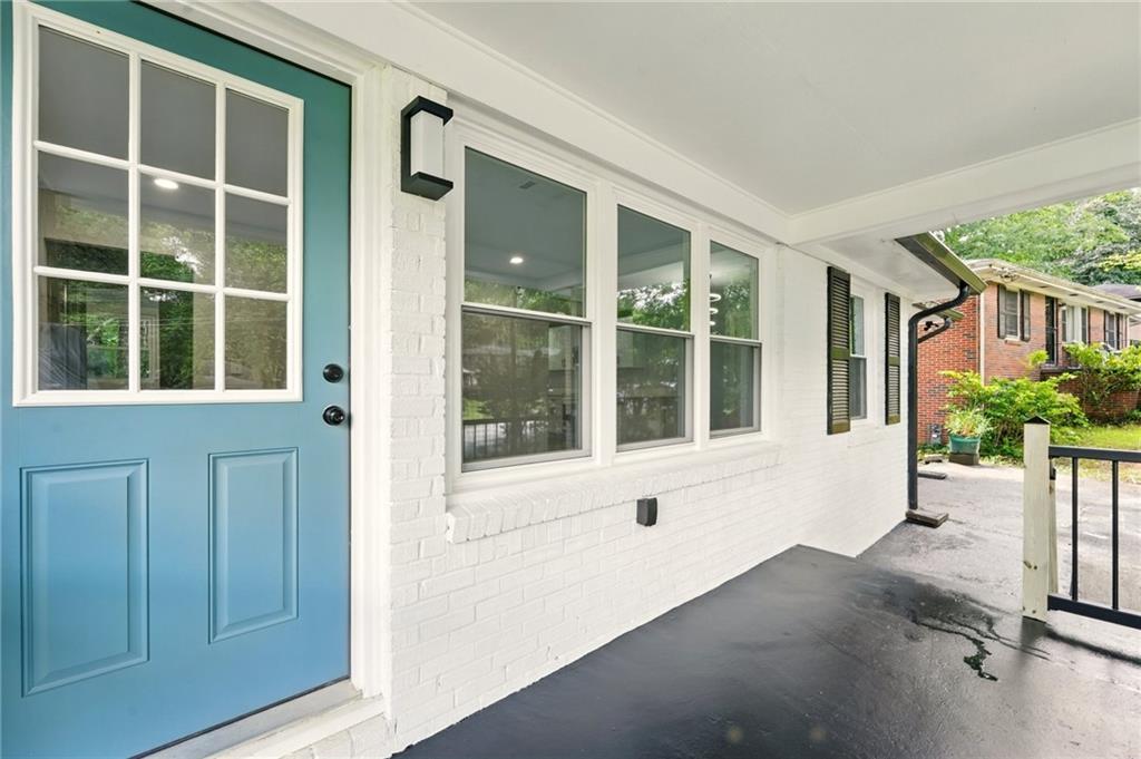 163 Oakcliff Ct., South Fulton, GA 30331