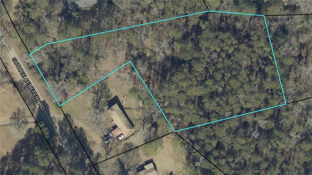 5206 Guthrie Cemetery Rd., Loganville, GA 30052