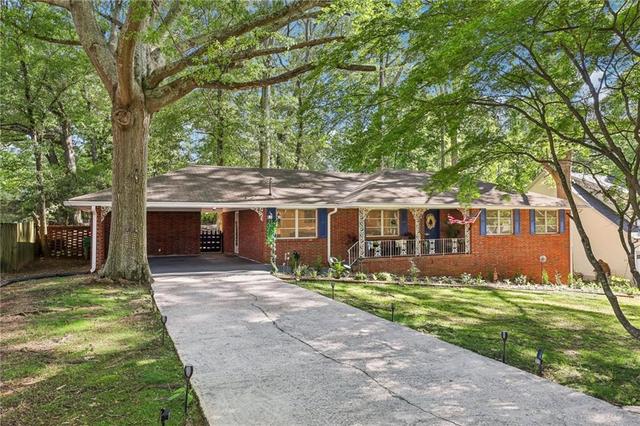 New Homes with Master Bedrooms on the 1st Floor That Attend Stone Mountain High School: May 17th to May 23rd