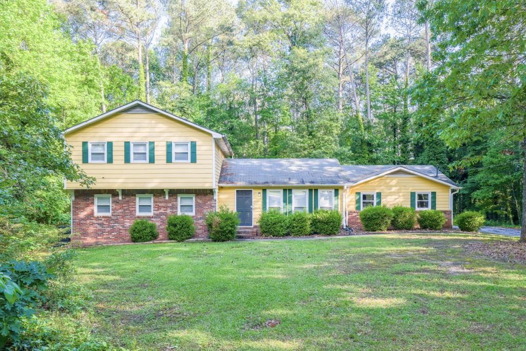 2037 Cliffton Ter., Snellville, GA 30039