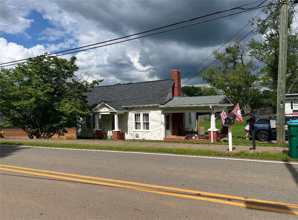 508 Old Canton Rd., Ball Ground, GA 30107