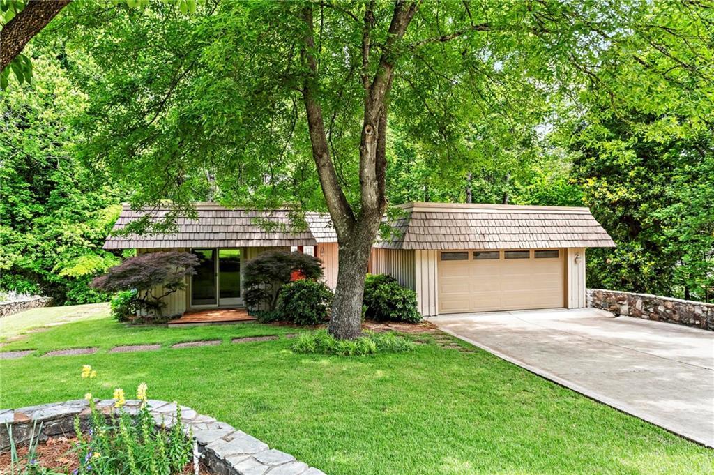 1075 Winding Branch Ln., Atlanta, GA 30338