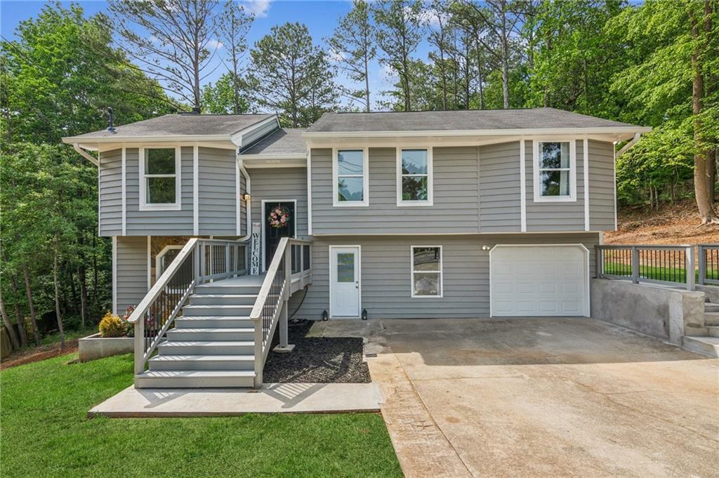 300 Rocky Cove Tr., Lawrenceville, GA 30044