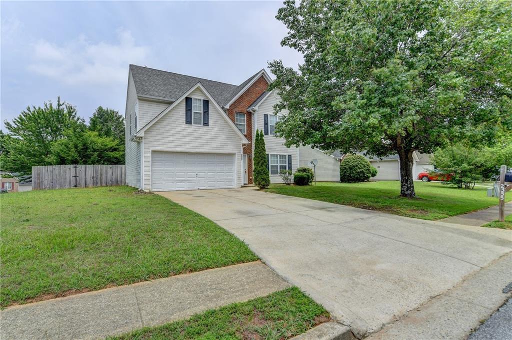 2355 Glen Chase Ln., Lawrenceville, GA 30044