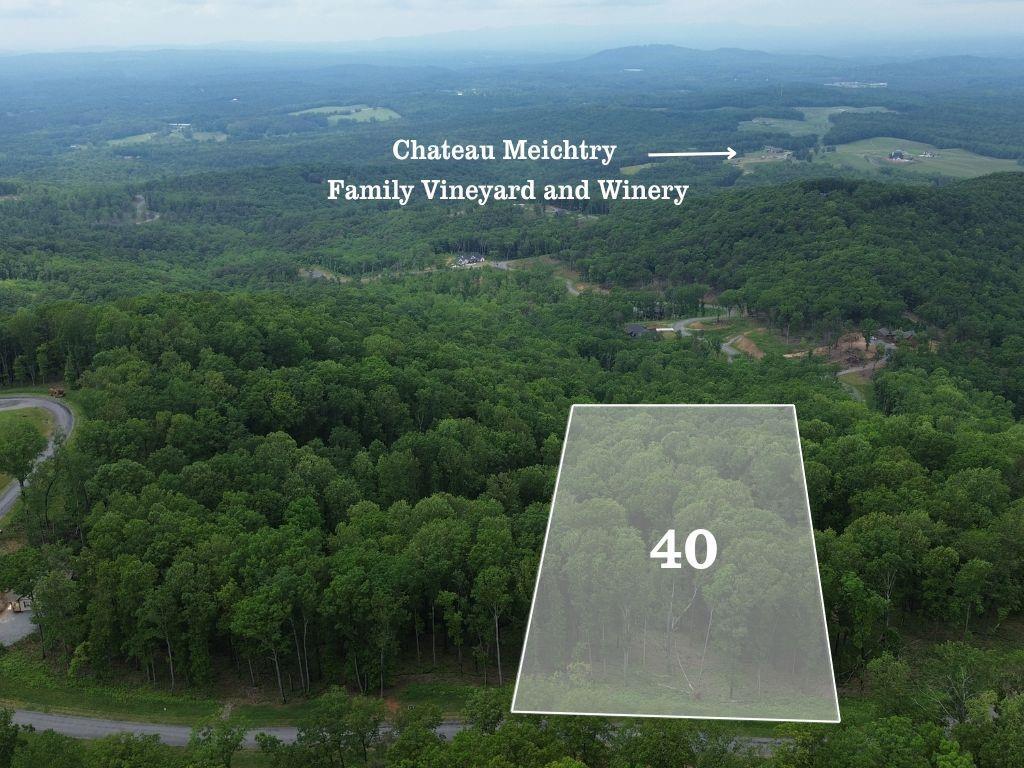40 High Summit Dr., Talking Rock, GA 30175