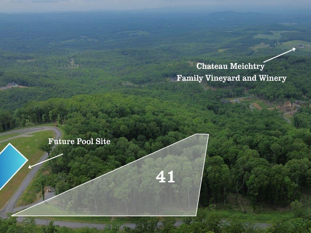 41 High Summit Dr., Talking Rock, GA 30175