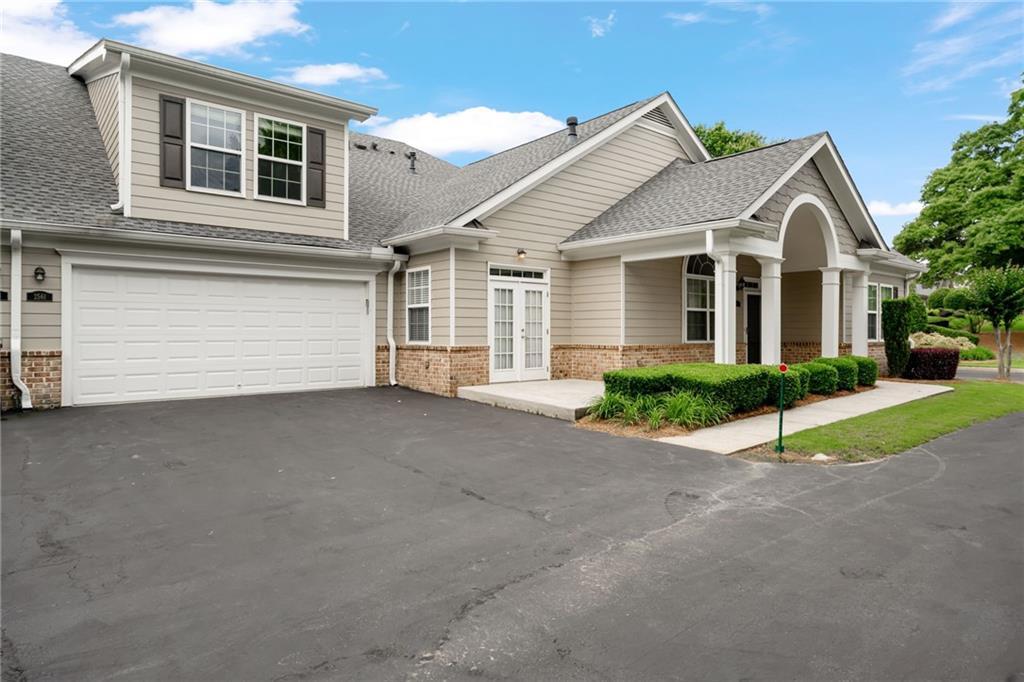 2561 Grapevine Cir. #104, Cumming, GA 30041