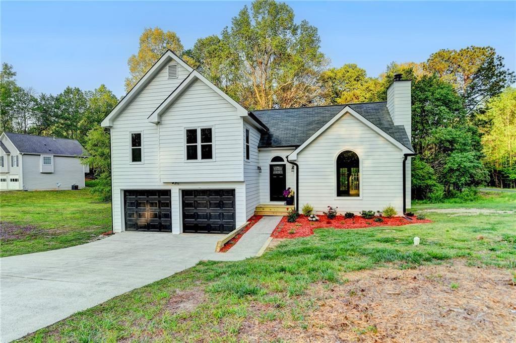 545 Woodrow Dr., Lawrenceville, GA 30043