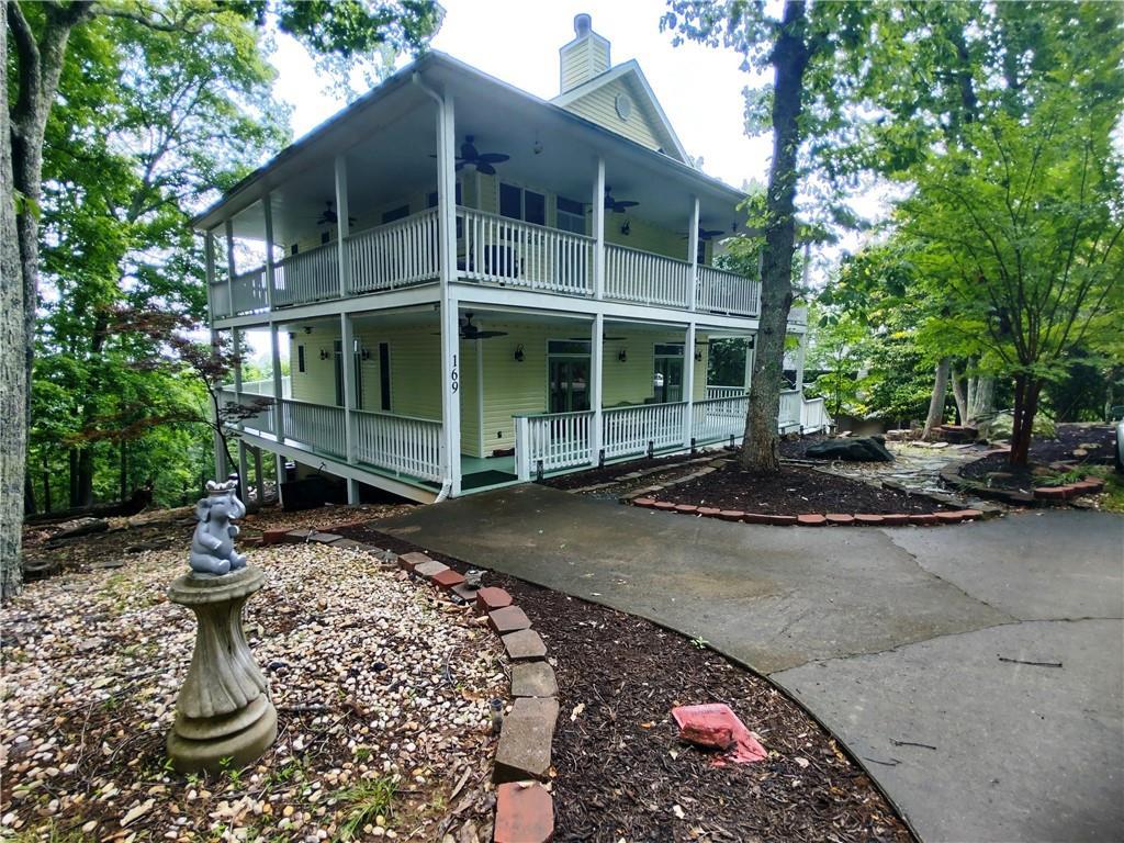 169 Ponderosa Ln., Waleska, GA 30183