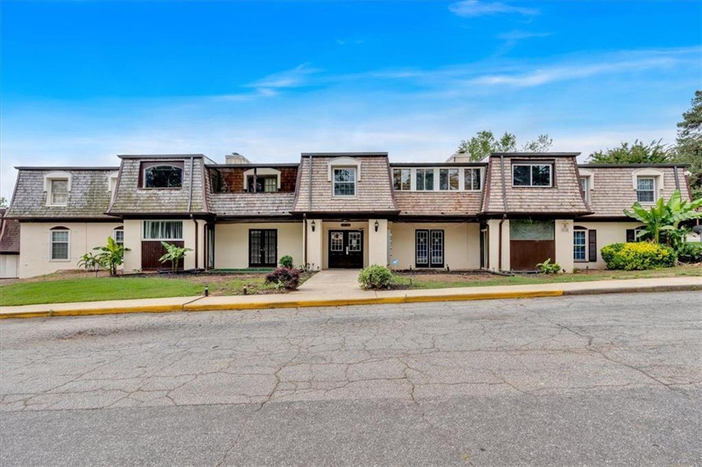 122 Rue Fontaine, Lithonia, GA 30038