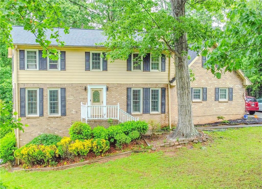 5293 Sandy Shoals Ln., Stone Mountain, GA 30087