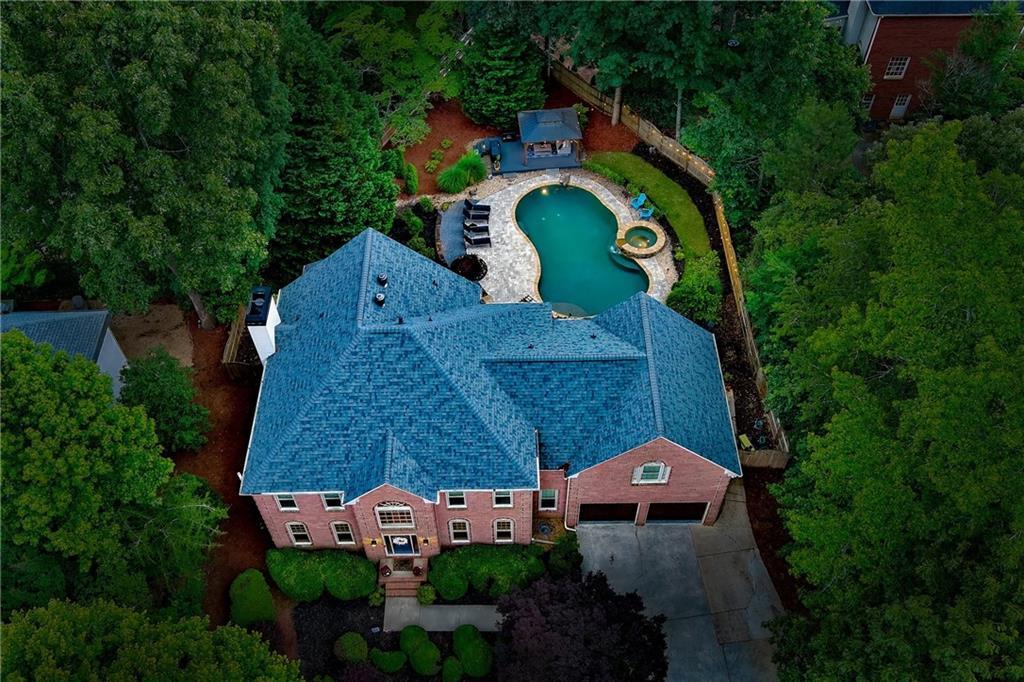 2882 Clary Hill Dr., Roswell, GA 30075