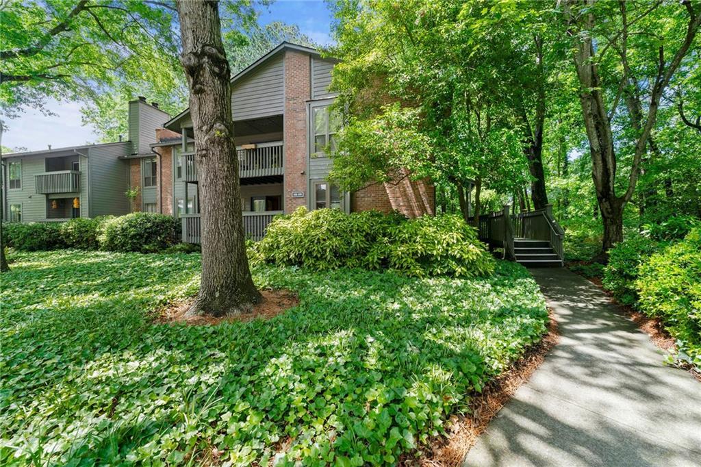 1424 Tuxworth Cir., Decatur, GA 30033