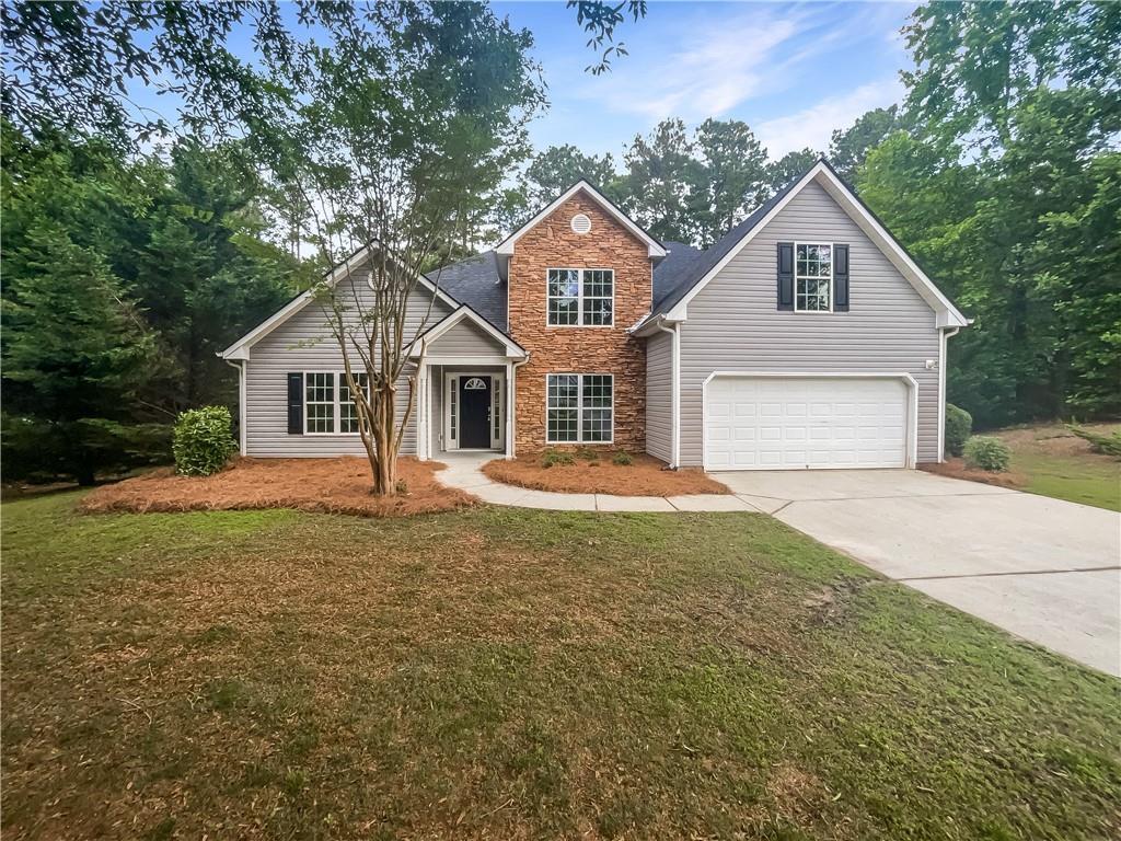 834 Winding Grove Ln., Loganville, GA 30052