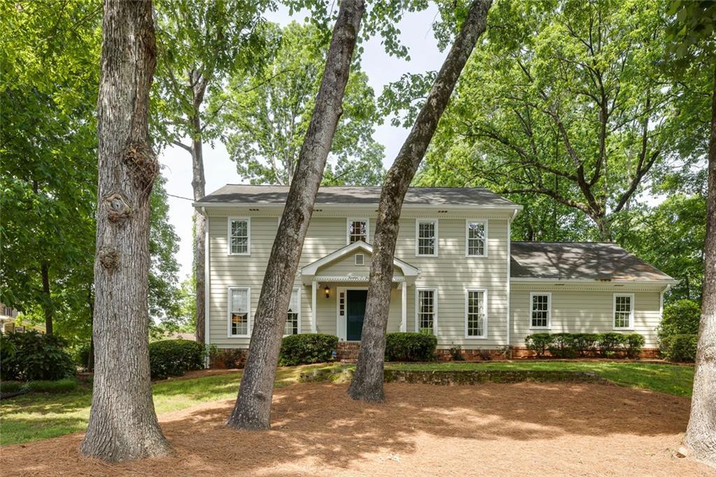 1404 Vernon North Dr., Dunwoody, GA 30338