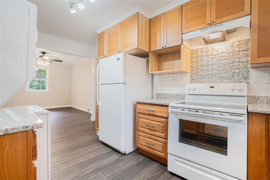 2714 Laurel Ridge Dr., Decatur, GA 30033