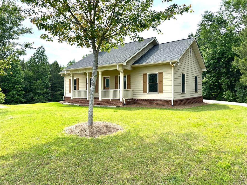 42 Powell Rd., Adairsville, GA 30103